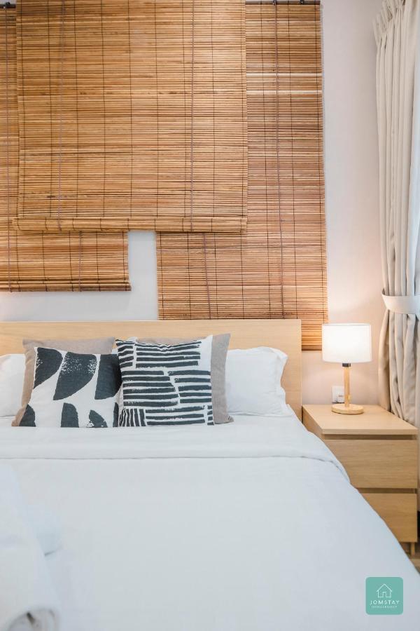Jomstay Muji 19 & 7 Inn Ipoh Garden 8-10 Pax Exteriör bild